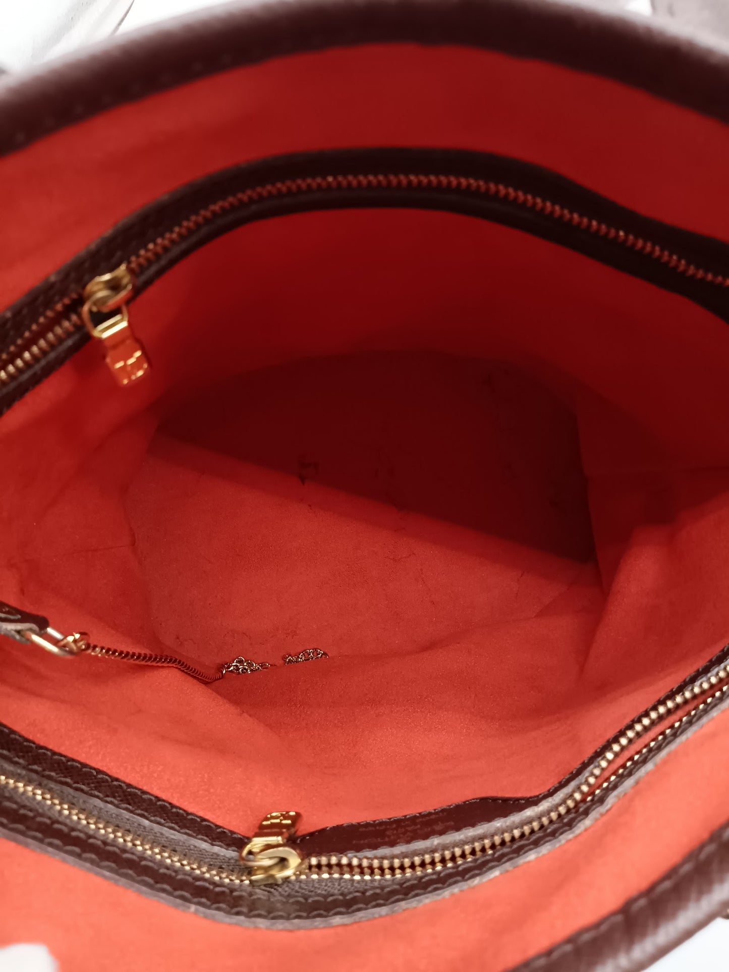 LOUIS VUITTON Damier Marais Bucket