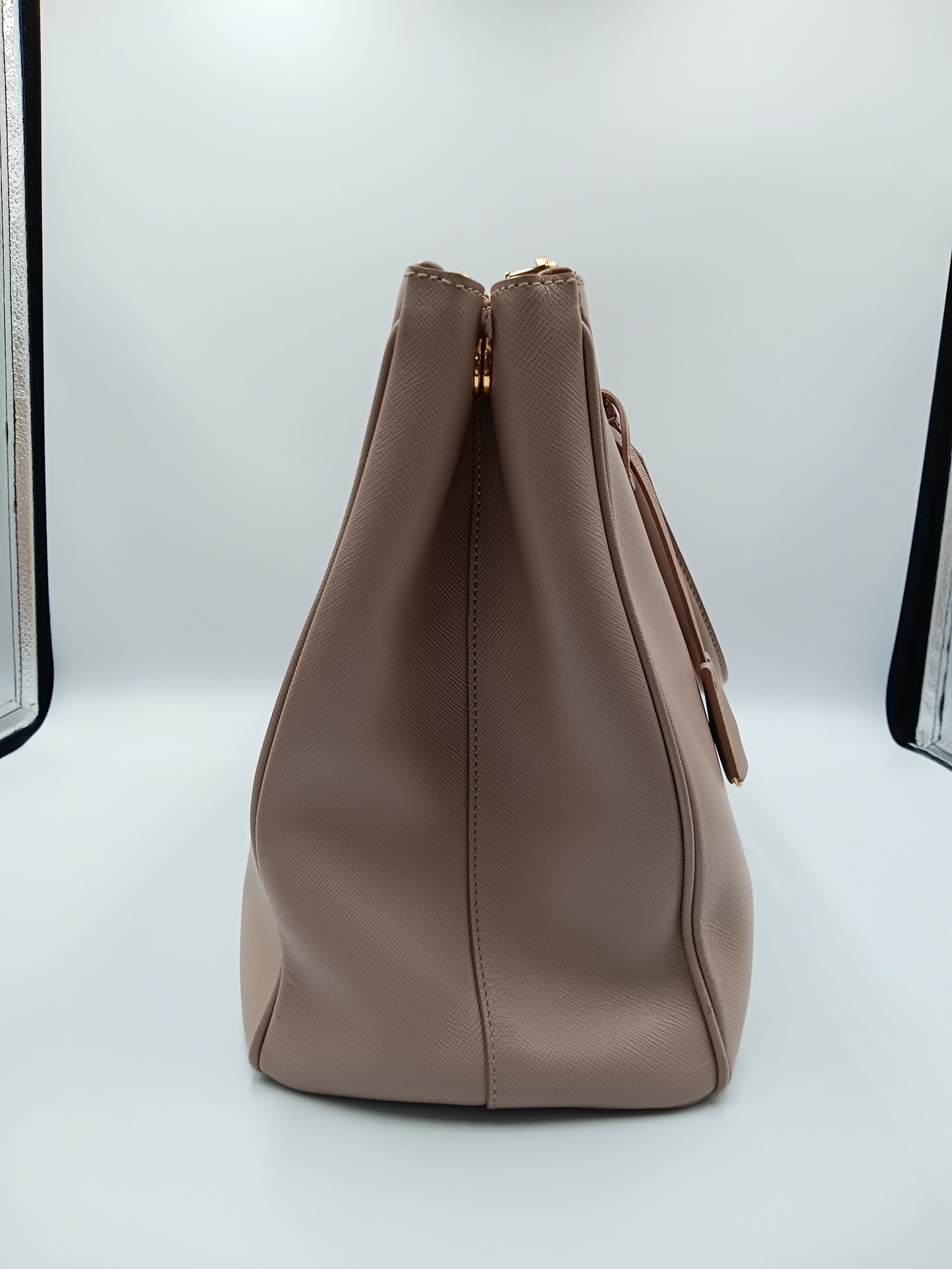 PRADA Galleria Saffiano