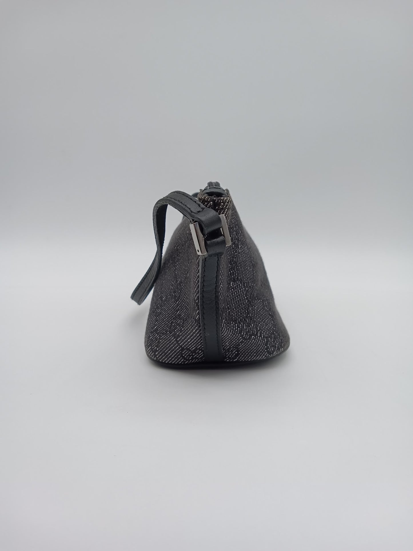 GUCCI GG Canvas Pouch
