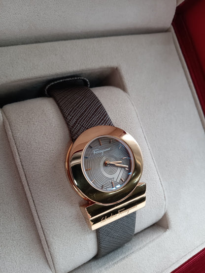 FERRAGAMO Gancino Watch