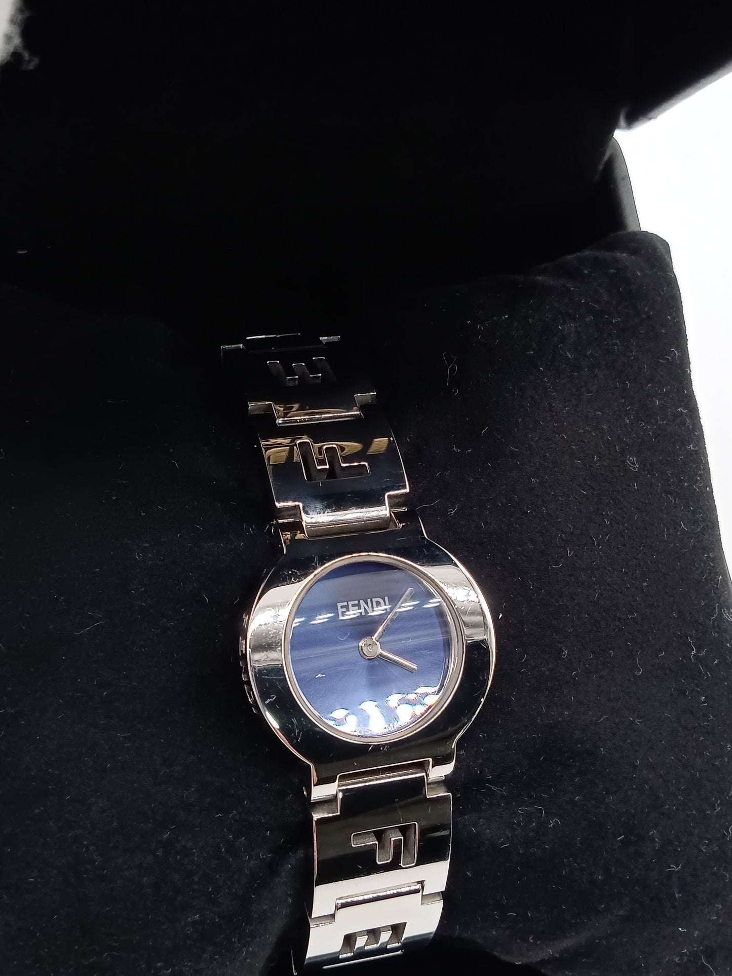FENDI 3050L Quartz Watch
