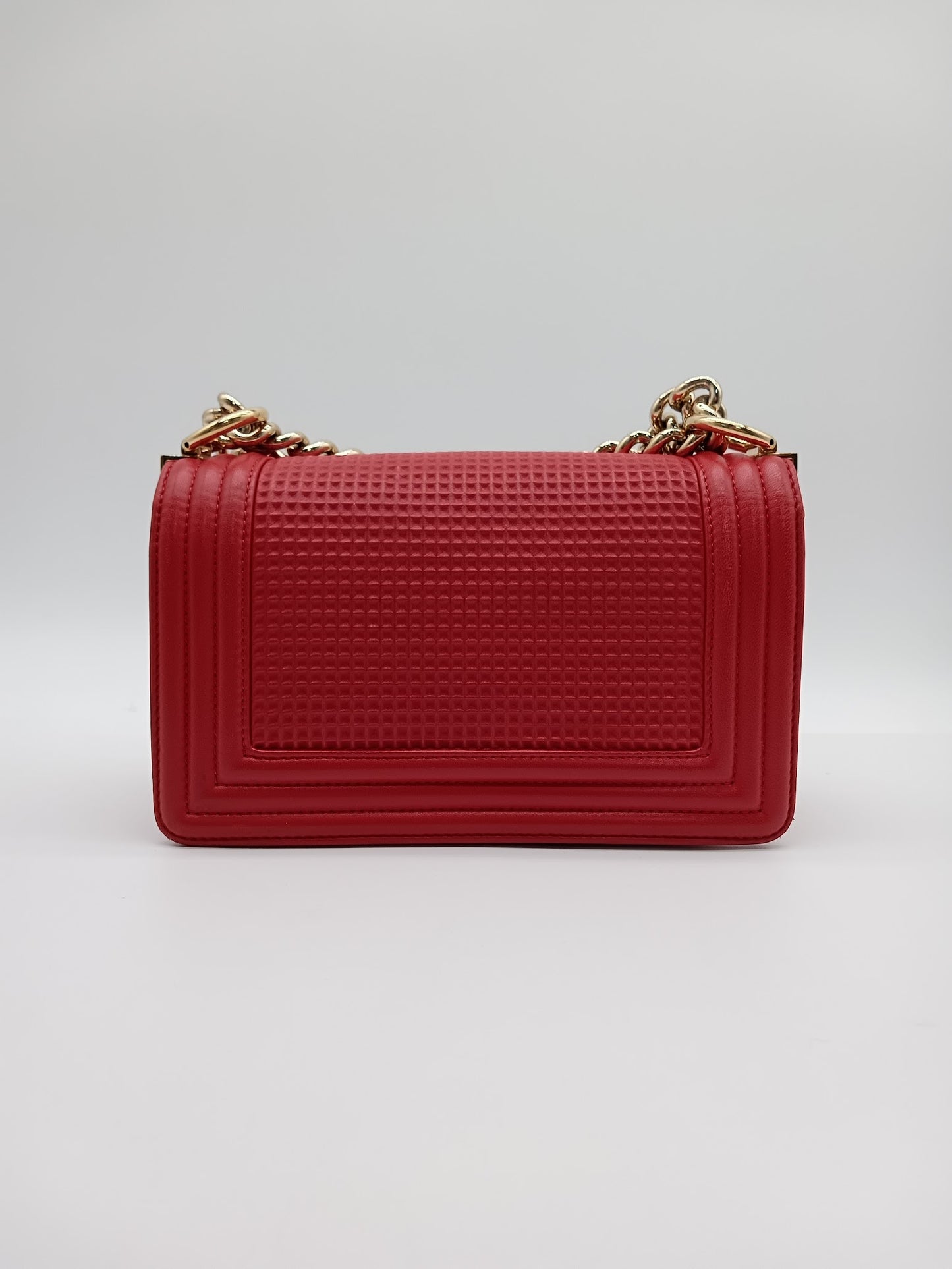 CHANEL Cube Embossed Leboy