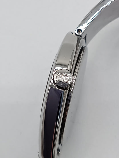 GUCCI 67OOL Bangle Watch