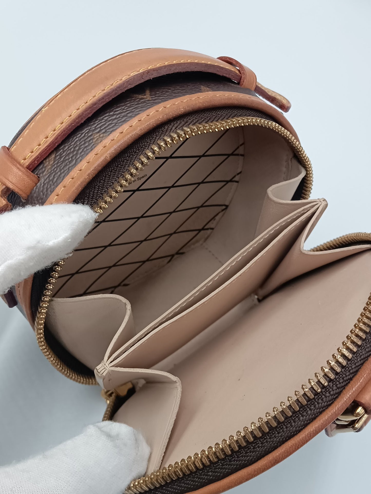 LOUIS VUITTON Monogram Mini Boite Chapeau