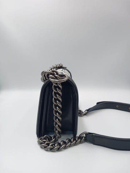 CHANEL Woven Black & White Leboy