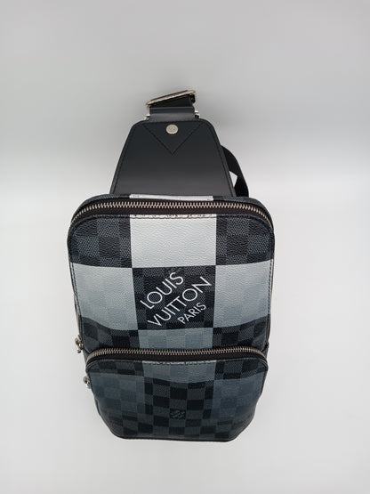LOUIS VUITTON Damier Graphite Avenue Bag