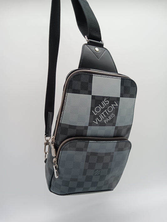 LOUIS VUITTON Damier Graphite Avenue Bag
