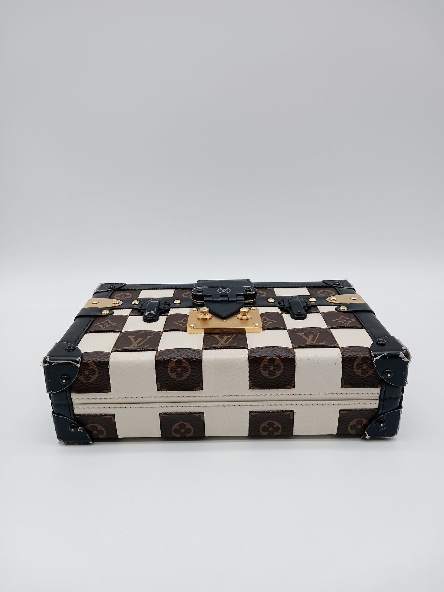 LOUIS VUITTON Damier Tressage Petite Malle Clutch