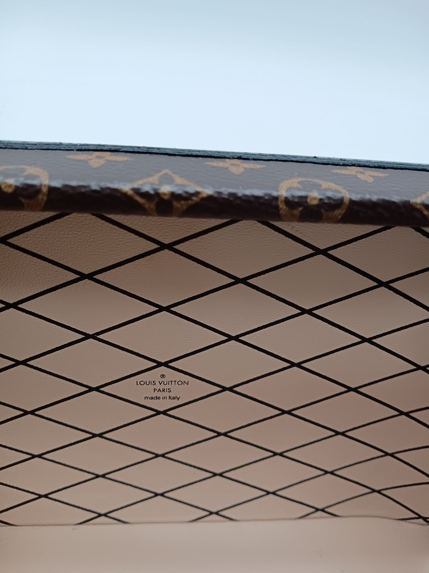 LOUIS VUITTON Damier Tressage Petite Malle Clutch