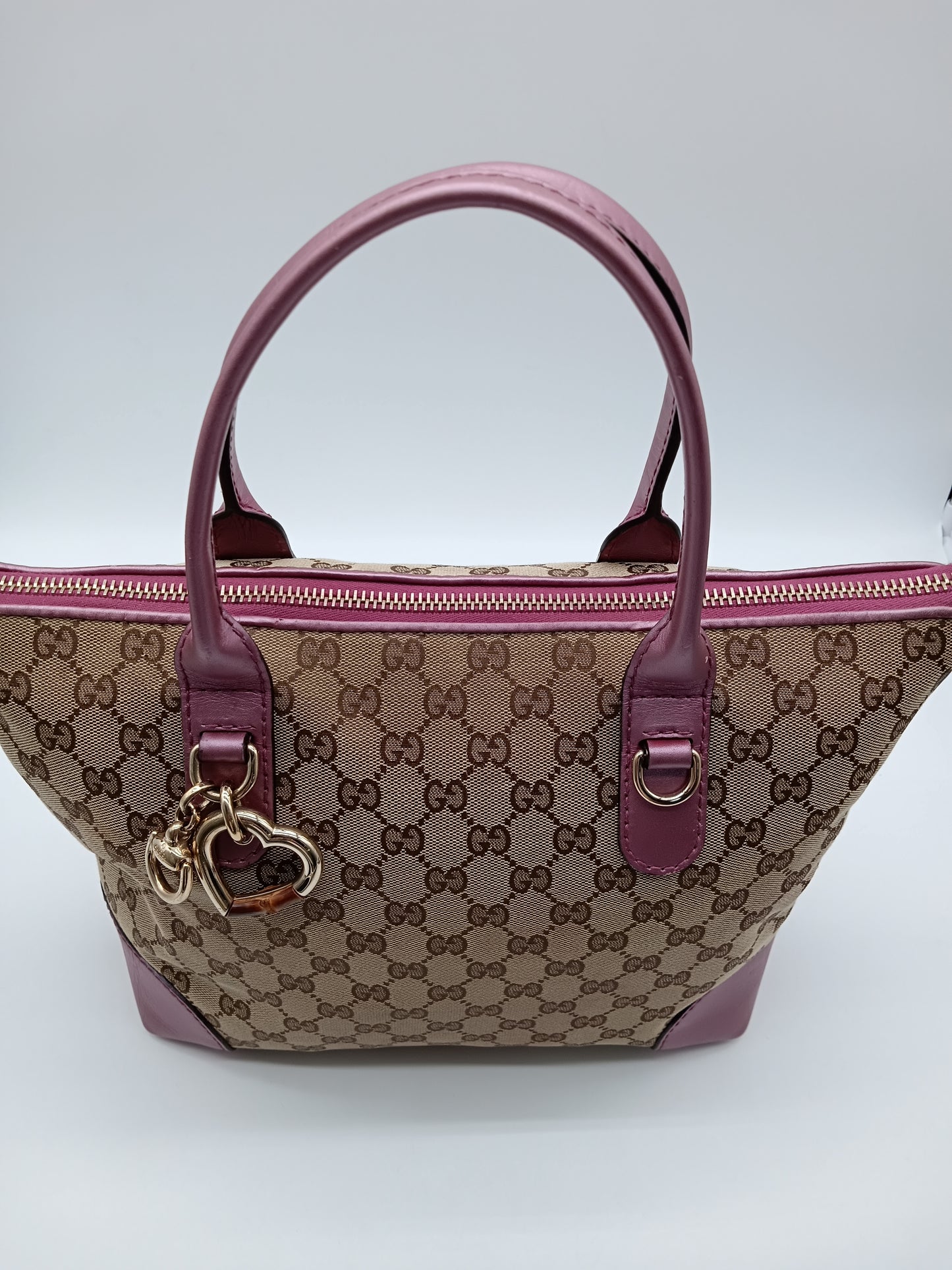 GUCCI Canvas Heart Bit Charm Sukey Tote