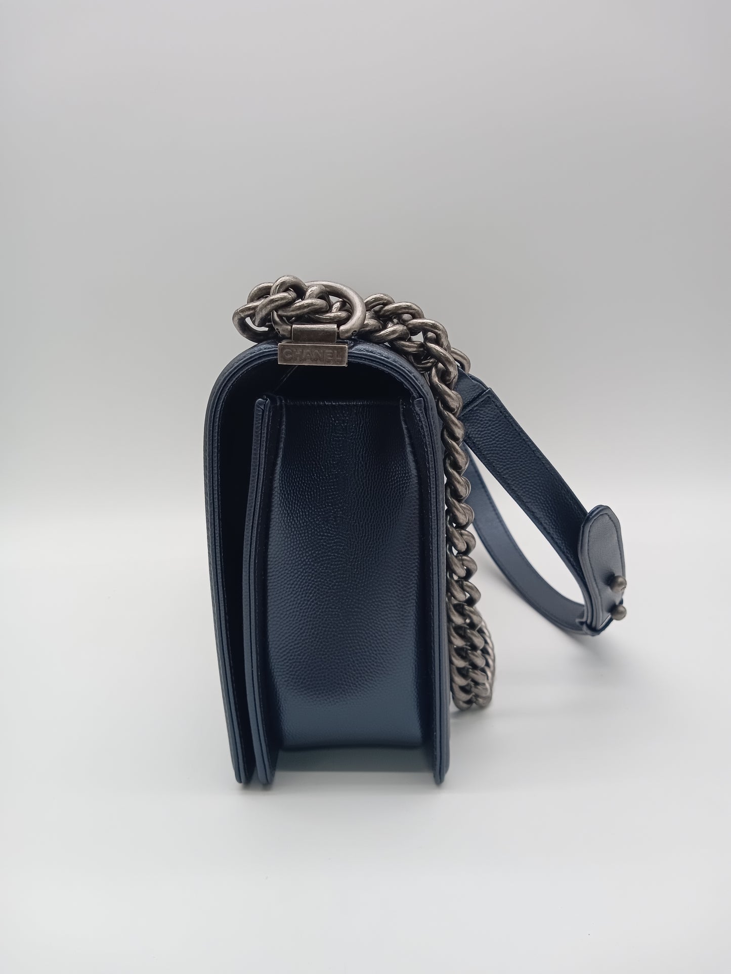 CHANEL Caviar Quilted Metallic New Medium Leboy