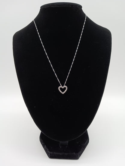 K18 White Gold Open Heart Necklace