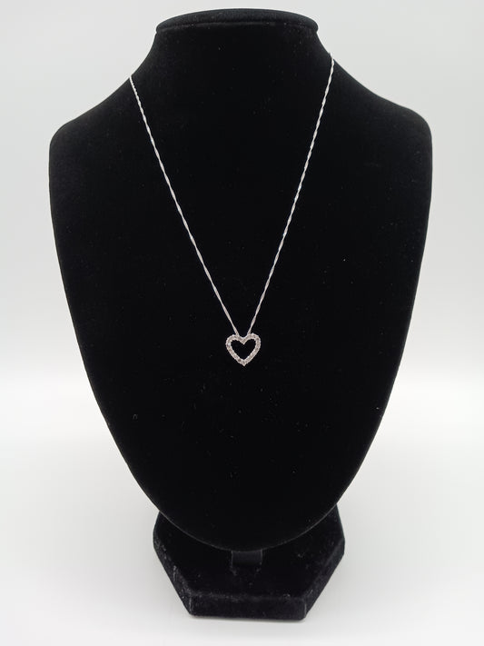 K18 White Gold Open Heart Necklace
