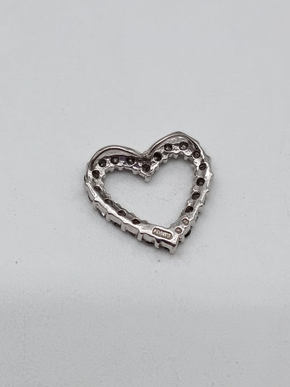 K18 White Gold Open Heart Necklace