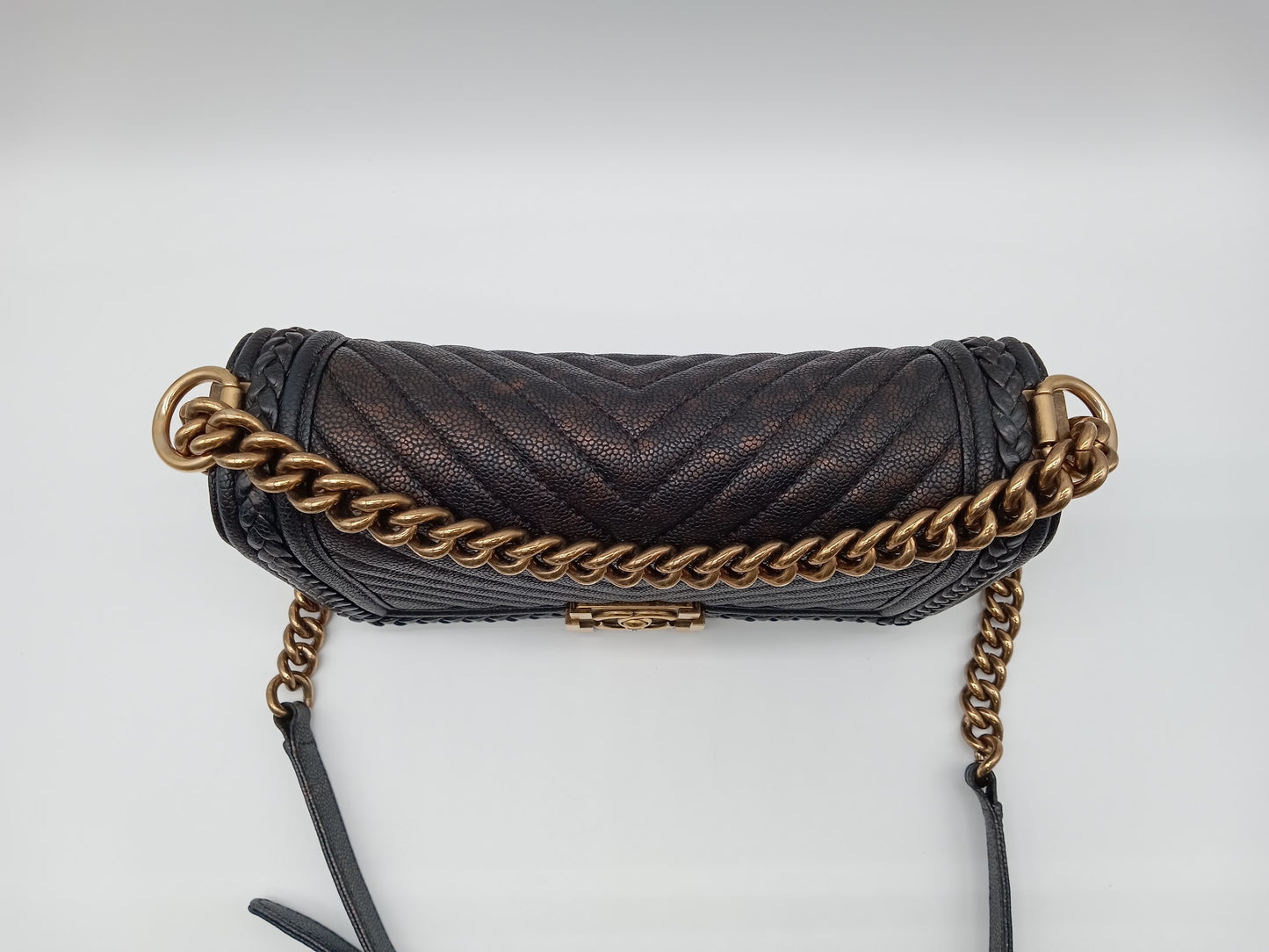 CHANEL Caviar Chevron Braid Around Medium Leboy