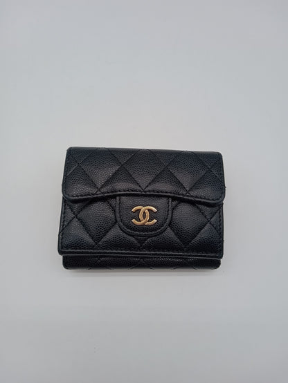 CHANEL Caviar Bifold Wallet