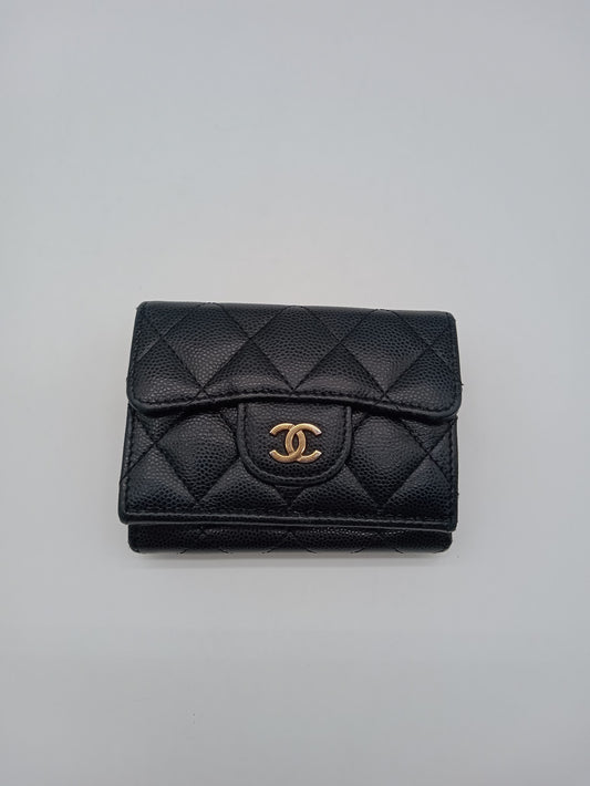 CHANEL Caviar Bifold Wallet