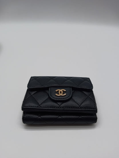 CHANEL Caviar Bifold Wallet