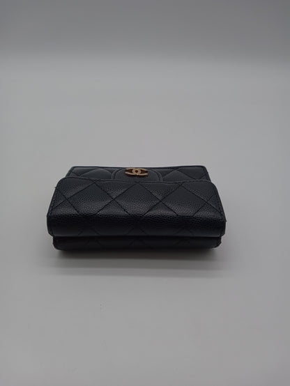 CHANEL Caviar Bifold Wallet