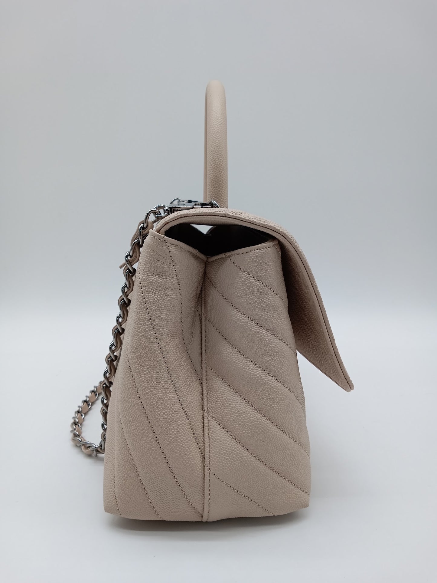 CHANEL Caviar Chevron Coco Handle