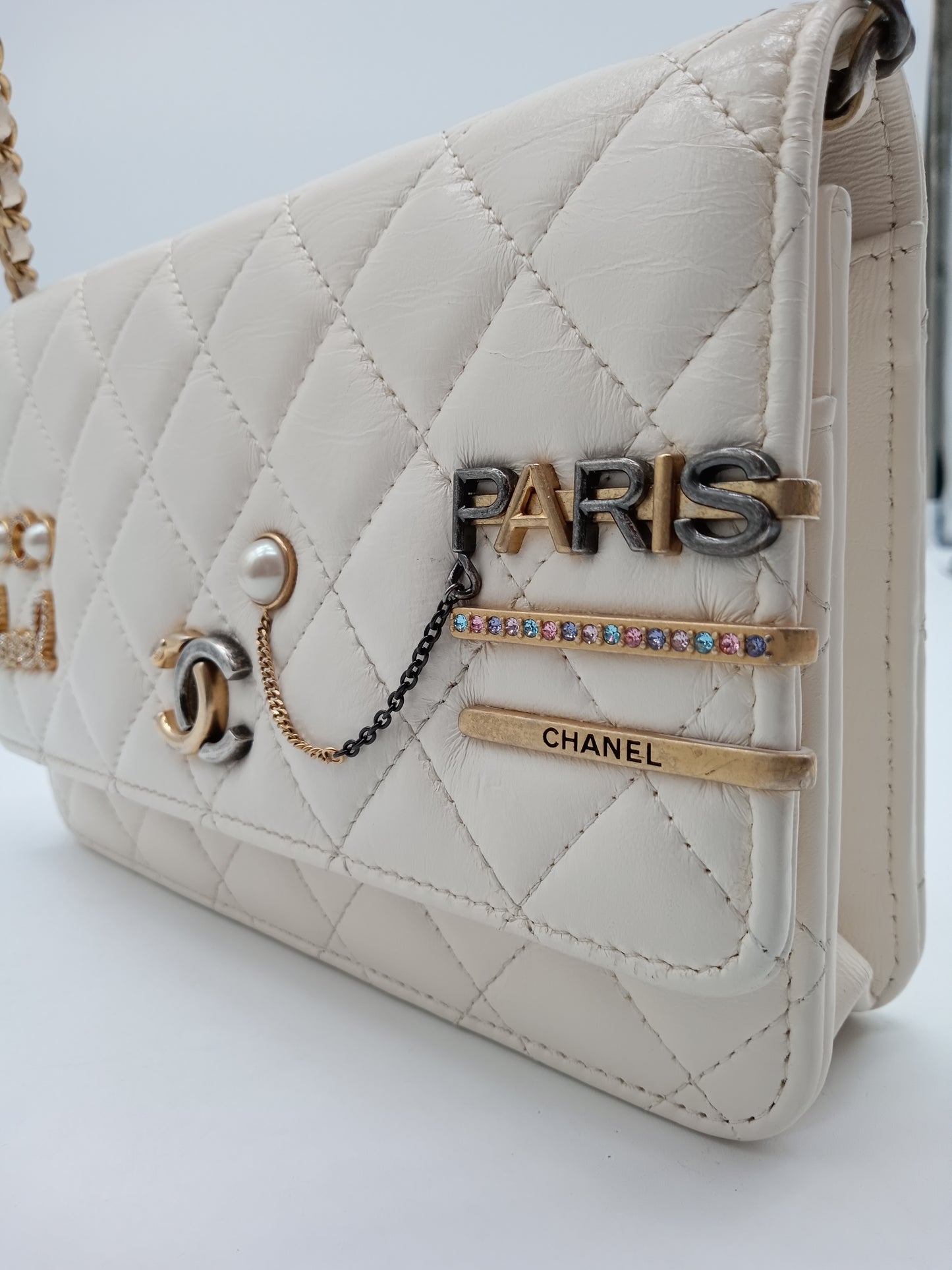 CHANEL Coco Clips Wallet on Chain