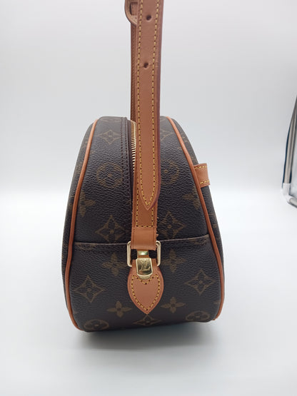 LOUIS VUITTON Monogram Blois