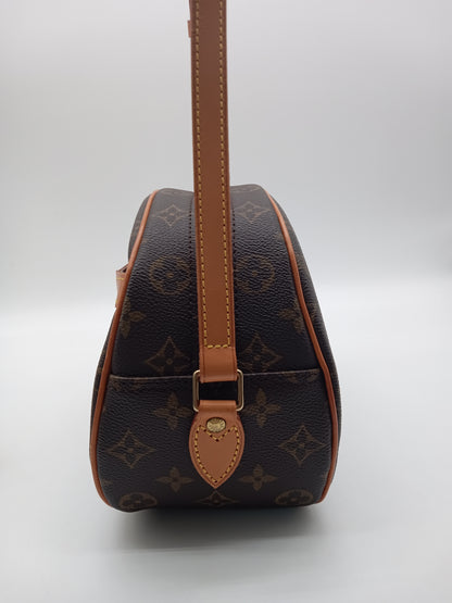 LOUIS VUITTON Monogram Blois