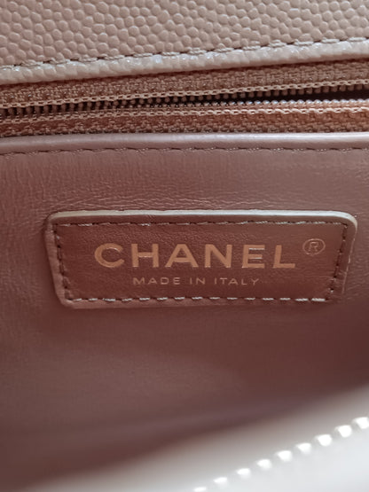 CHANEL Caviar Medium Coco Lizard Top Handle