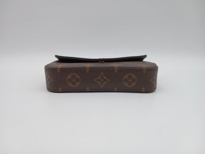 LOUIS VUITTON Monogram Felicie Strap and Go