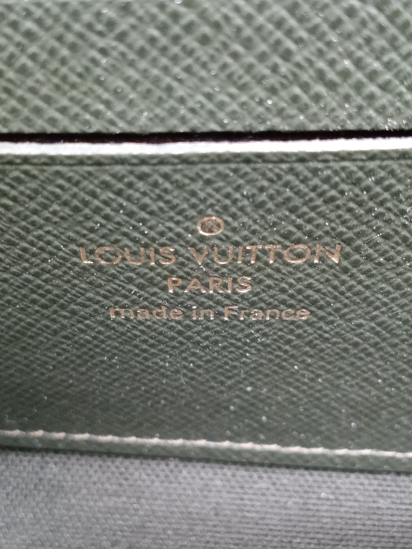 LOUIS VUITTON Monogram Felicie Strap and Go