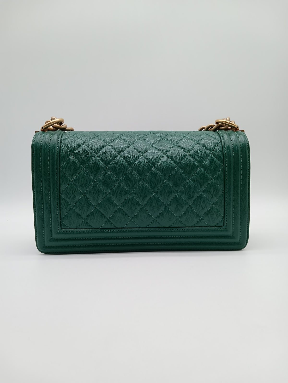 CHANEL Caviar Quilted Medium Leboy