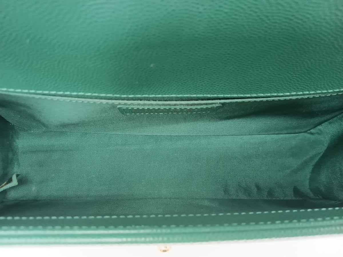 CHANEL Caviar Quilted Medium Leboy