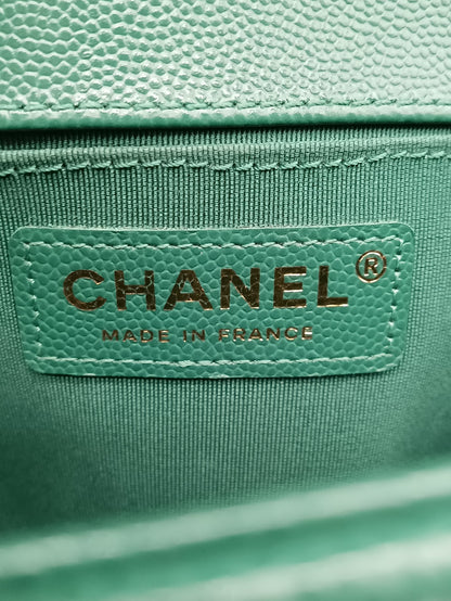 CHANEL Caviar Quilted Medium Leboy
