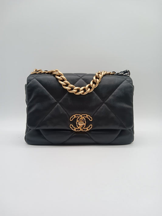 CHANEL Lambskin Small Chanel19