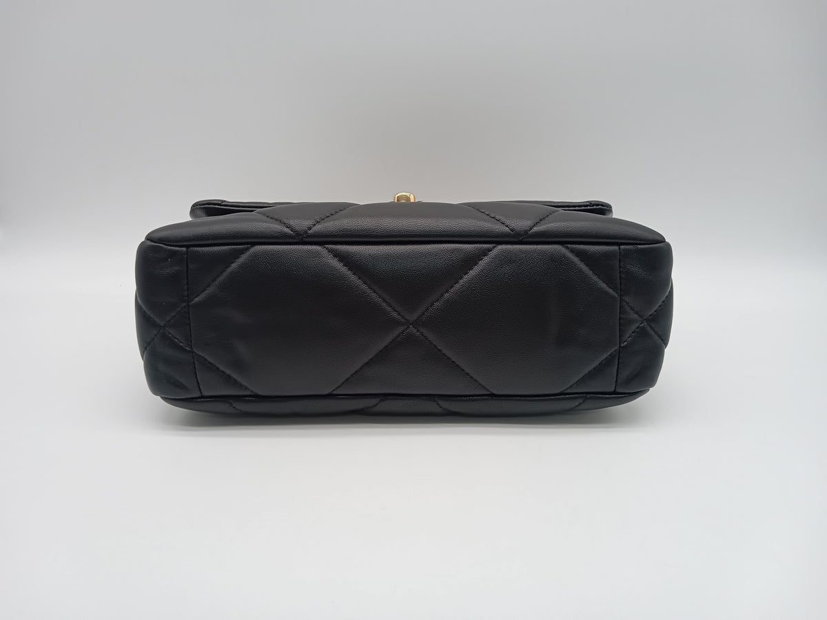 CHANEL Lambskin Small Chanel19