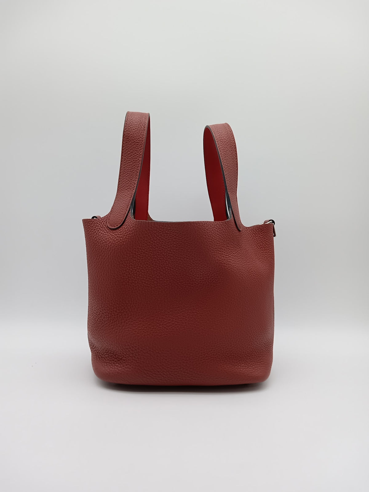 HERMES Taurillon Clemence Picotin PM