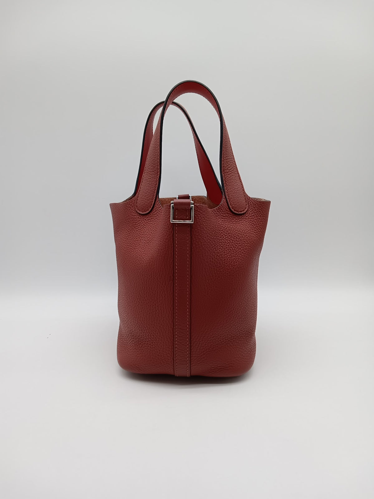 HERMES Taurillon Clemence Picotin PM