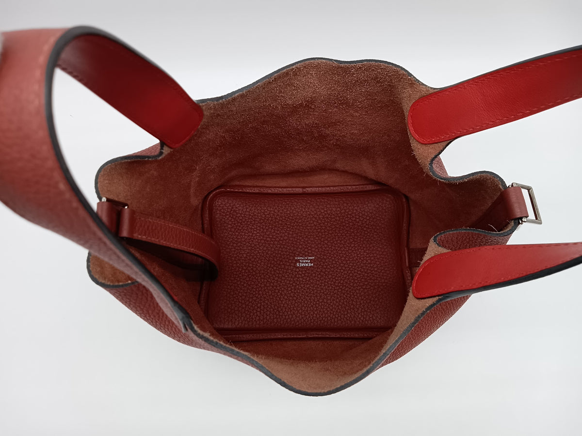 HERMES Taurillon Clemence Picotin PM