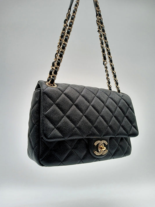 CHANEL Caviar Mini Quilted Flap