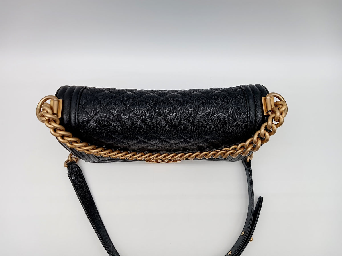 CHANEL Caviar Quilted Leboy Medium
