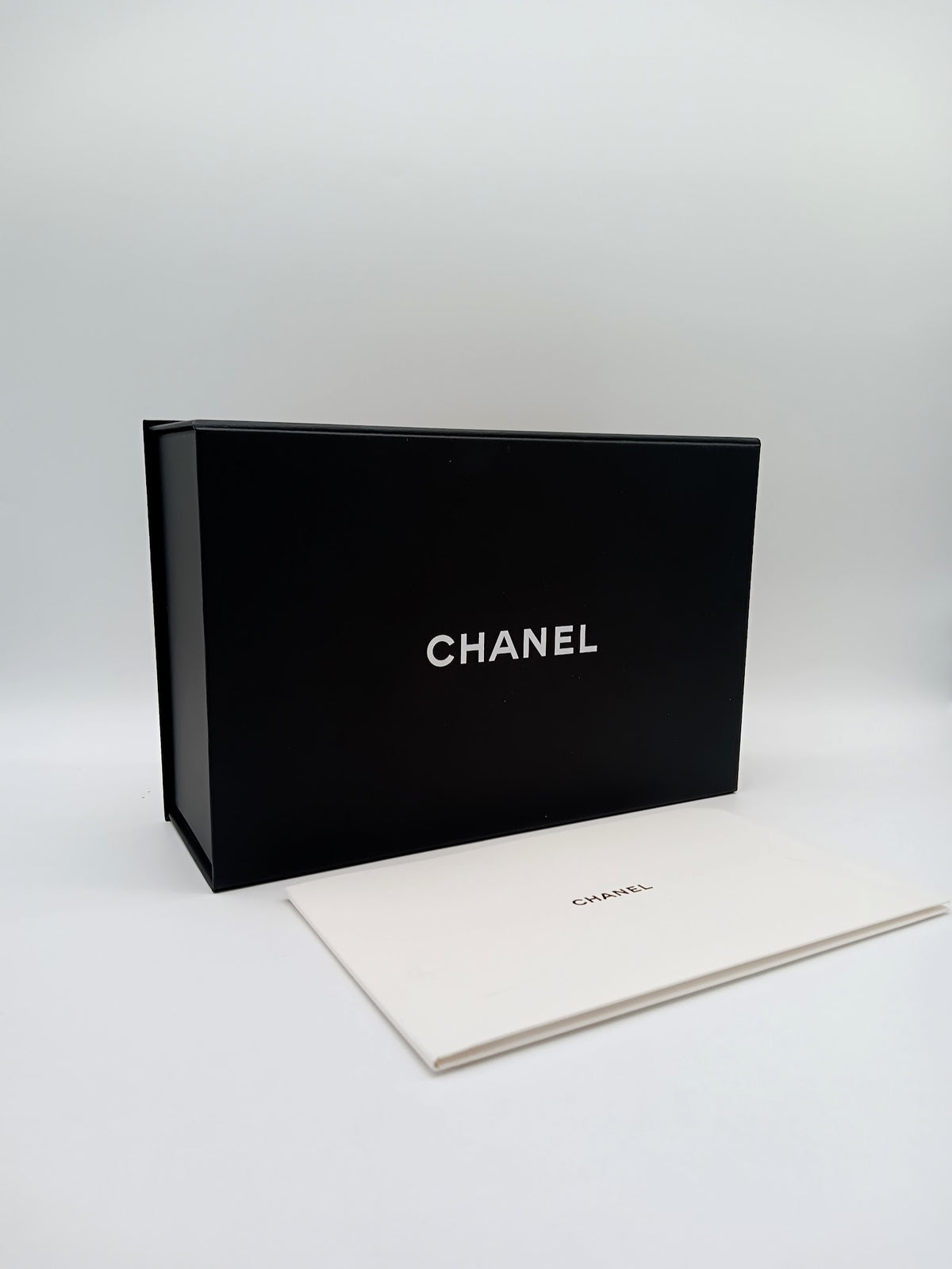 CHANEL Caviar Quilted Leboy Medium