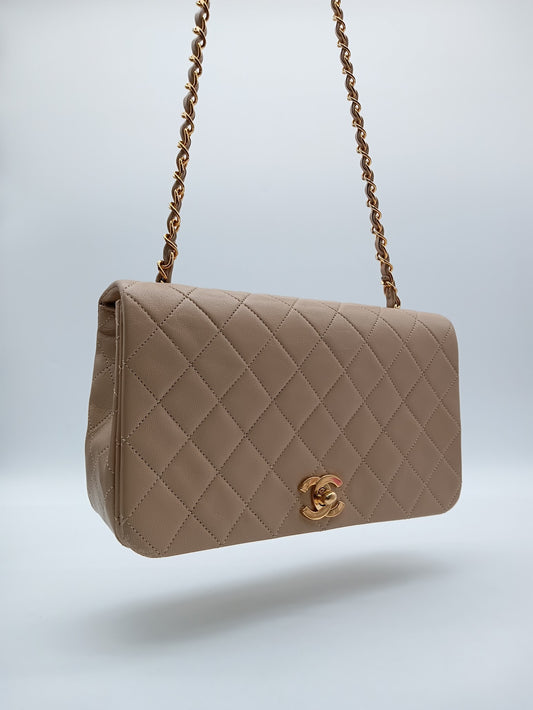 CHANEL Lambskin Quilted Vintage Full Flap