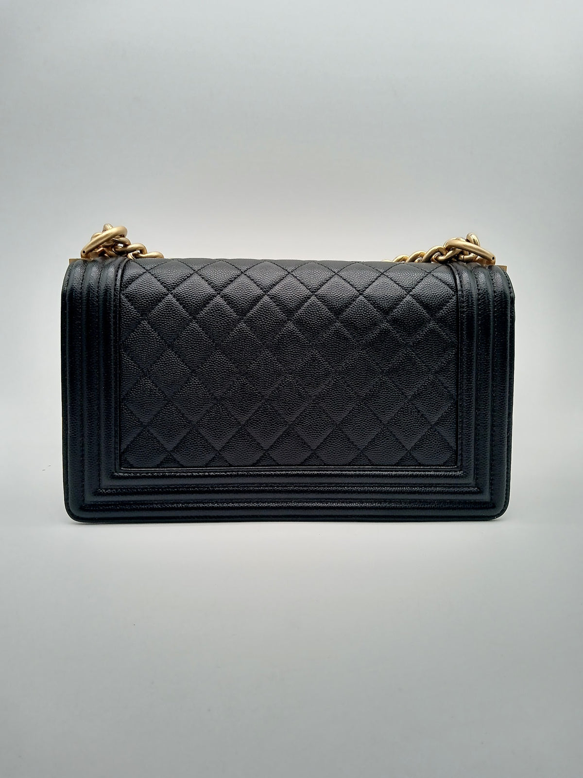 CHANEL Caviar Quilted Medium Leboy