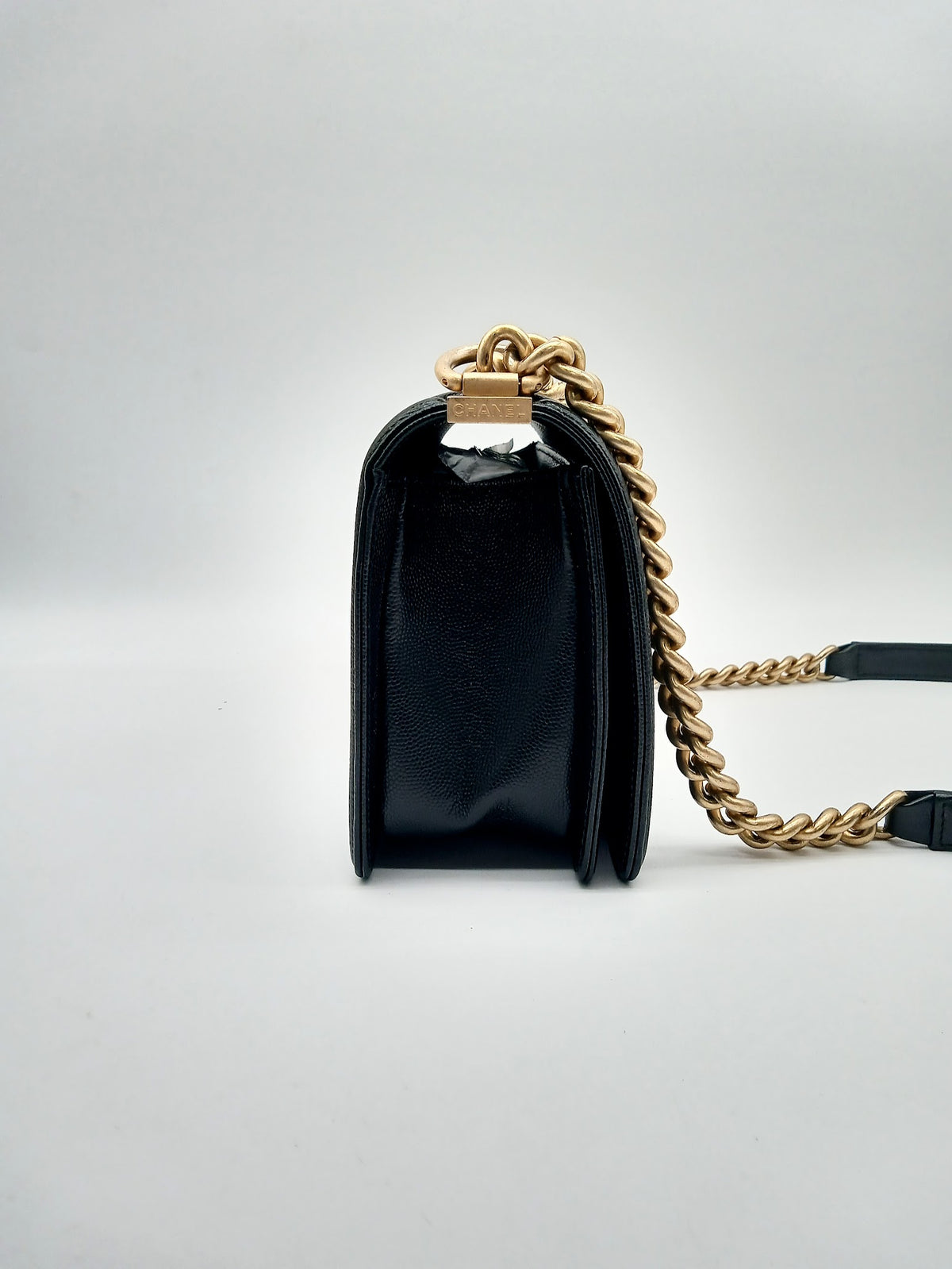 CHANEL Caviar Quilted Medium Leboy