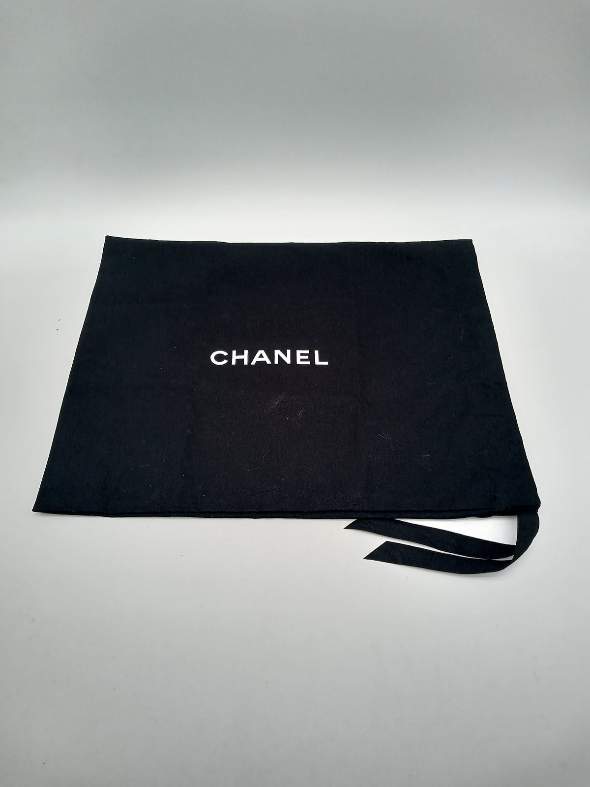 CHANEL Caviar Quilted Medium Leboy