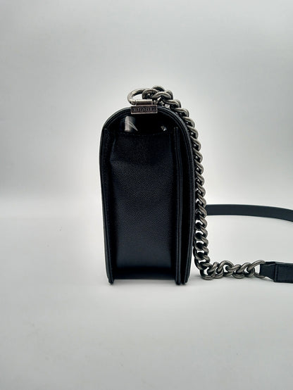 CHANEL Caviar Quilted Medium Leboy