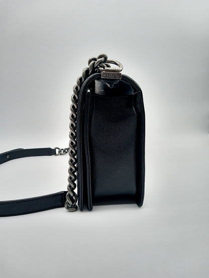 CHANEL Caviar Quilted Medium Leboy