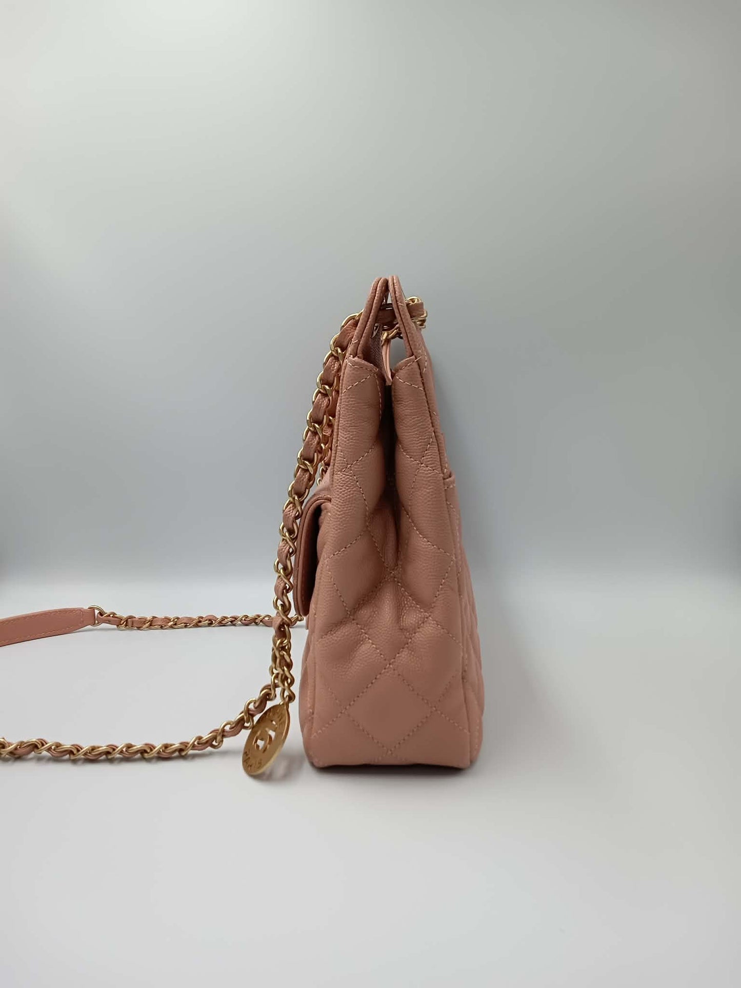 CHANEL 23P Caviar Quilted Wavy Hobo