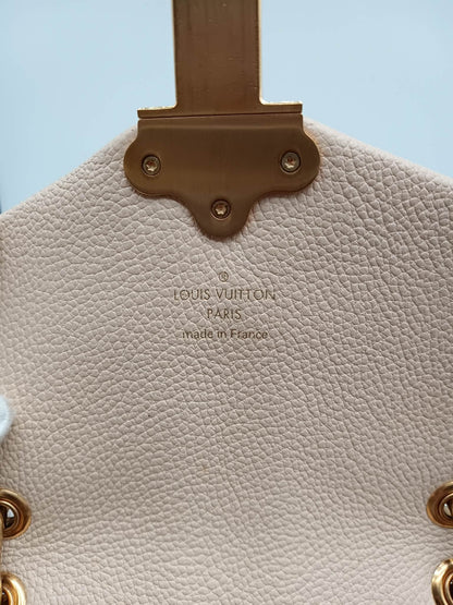 LOUIS VUITTON Damier Clapton Backpack