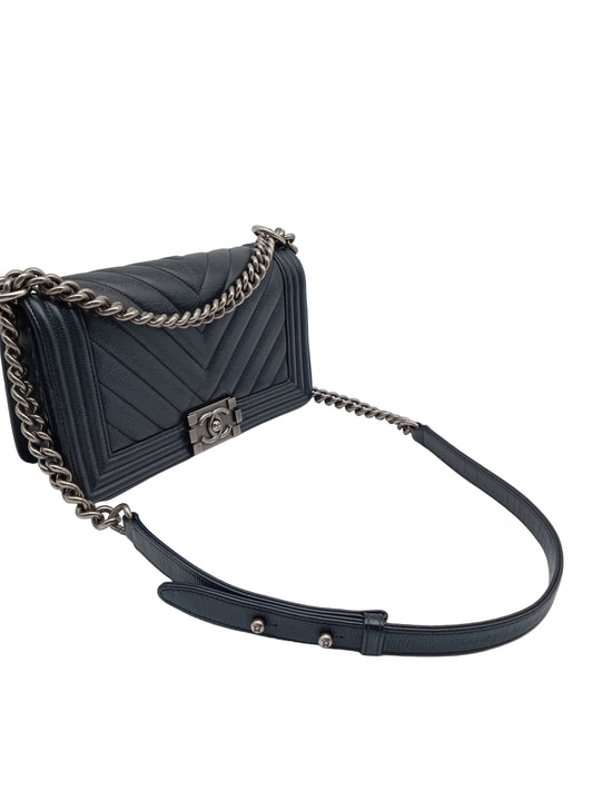 CHANEL Caviar V-Stitch Leboy